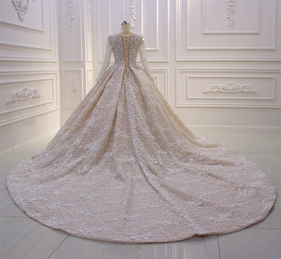 AM229 Long Sleeves Lace Applique 3D flowers Champagne Luxury Wedding Dress