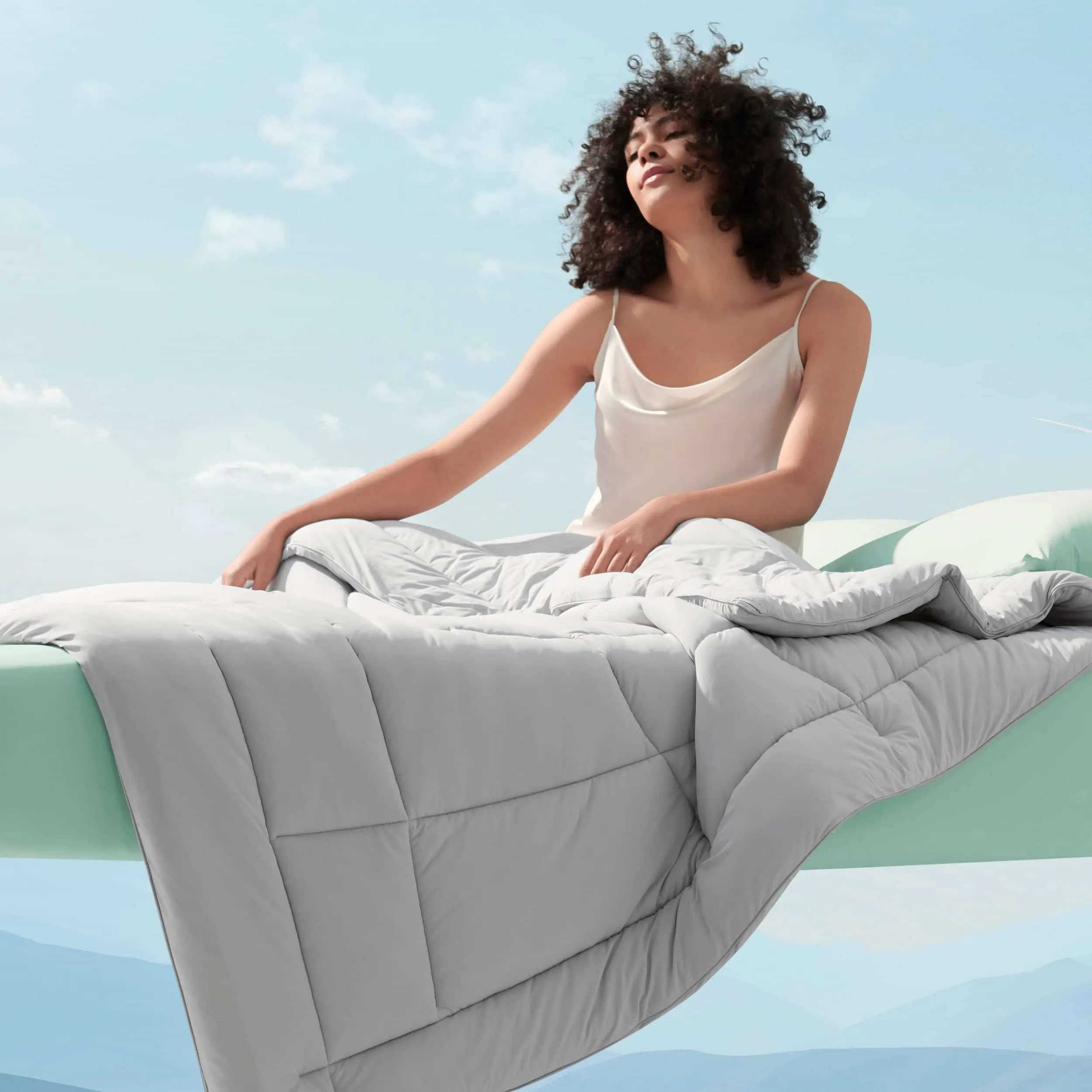 Cooling Comforter for Hot Sleepers with Q-Max of Over 0.4 - Bedsure Breescape