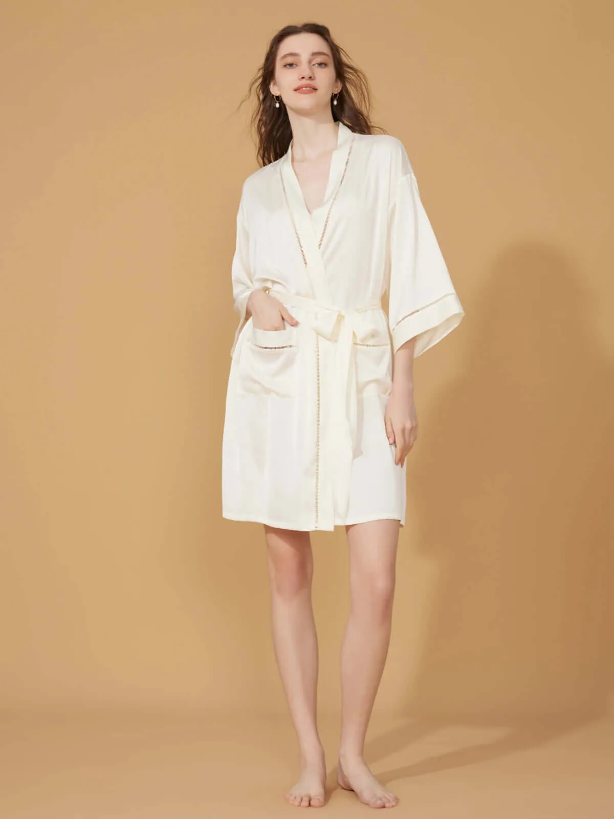 Elegant Hollow Out Detail Short Robe with Pockets