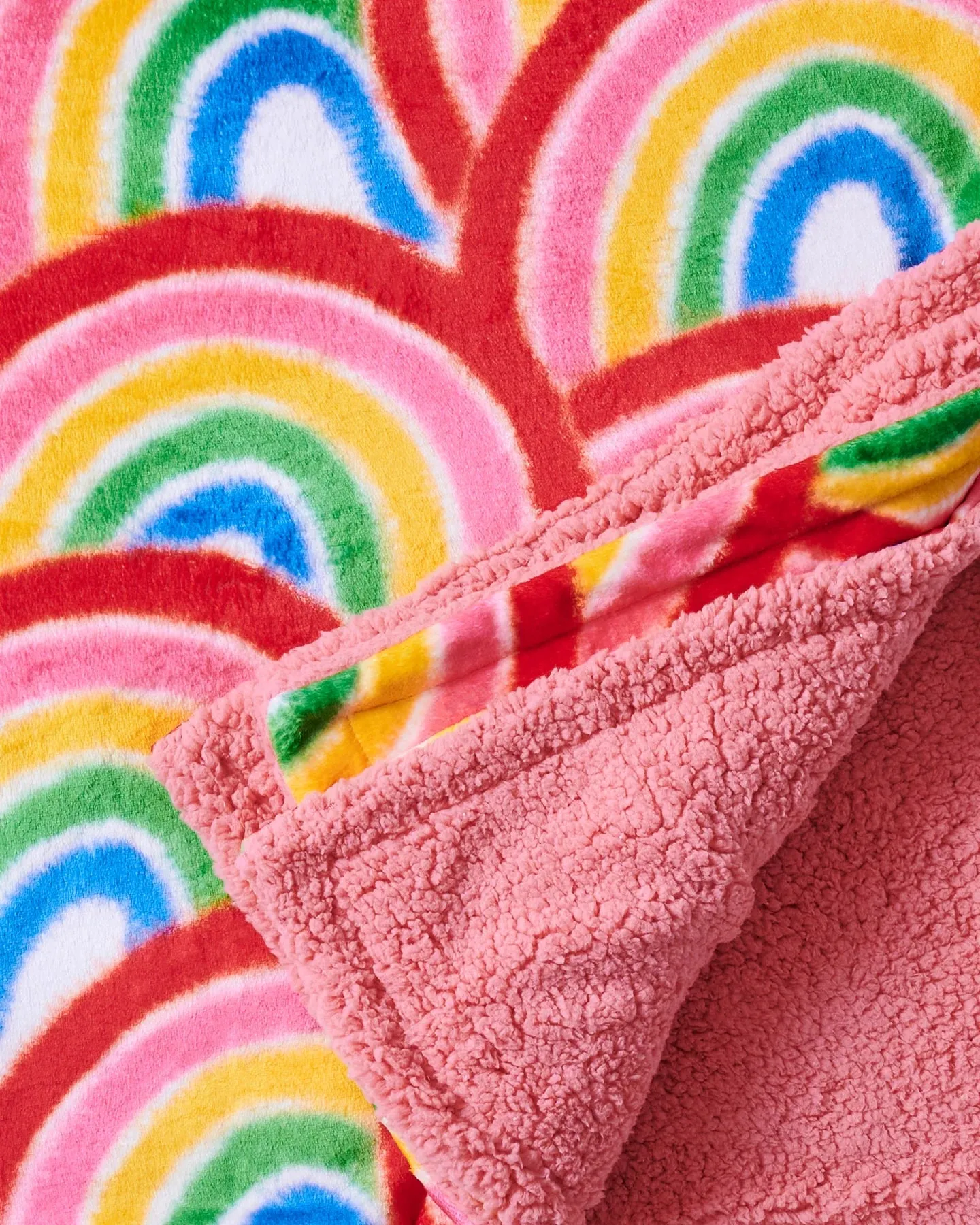 Kip & Co Rainbow Spray Kids Kuddle Blanket