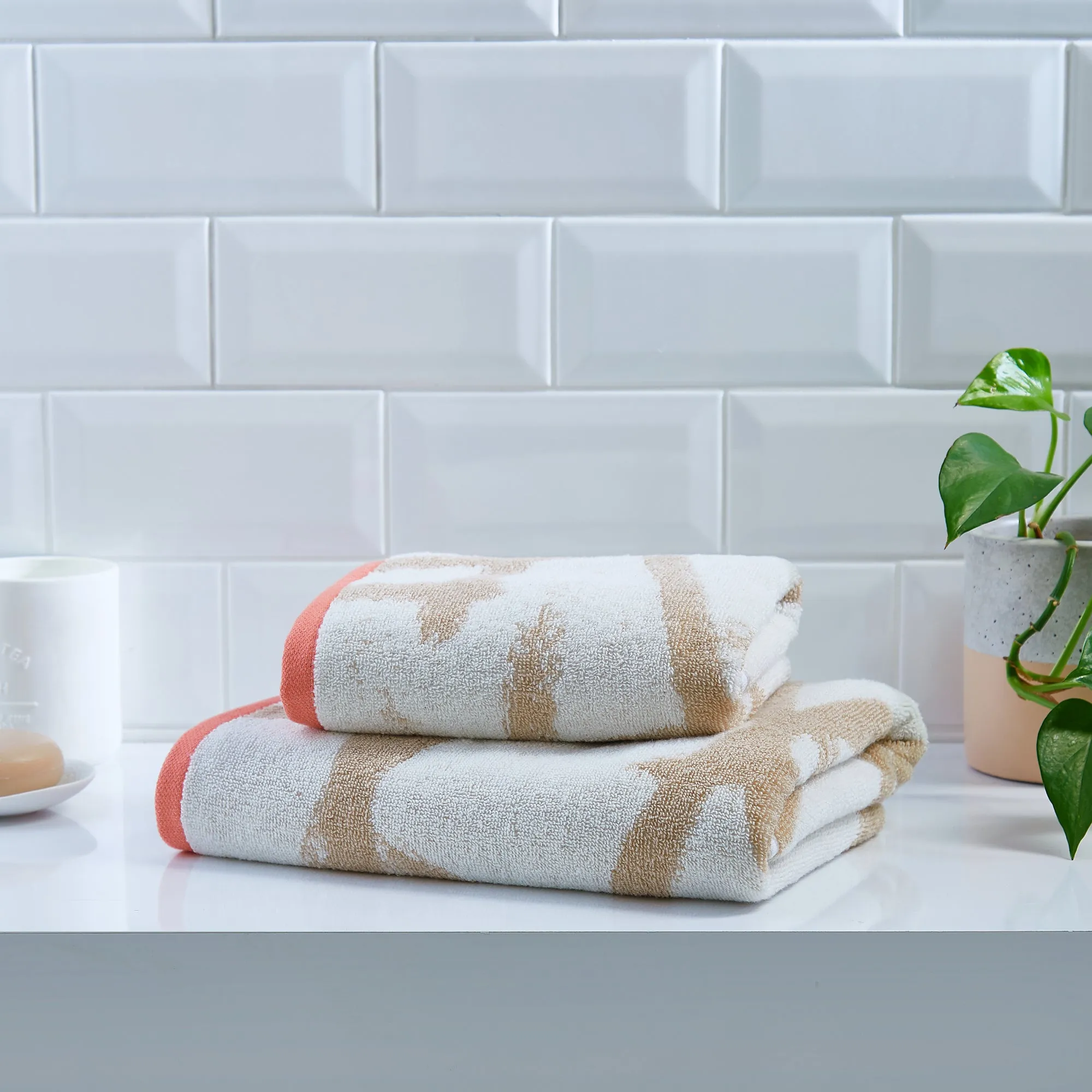 Leda Towels by Fusion Bathroom in Natural/Coral