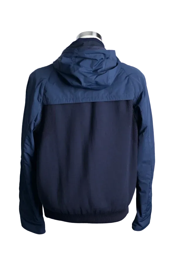 Lightweight Convertible Jacket with Detachable Sleeves