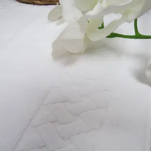 White Luxury Cotton Bath Mat